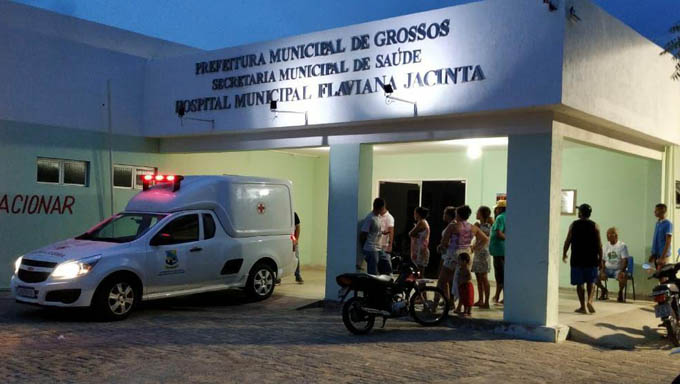   Suspeito ainda foi levado para o hospital local, mas já chegou sem vida.
