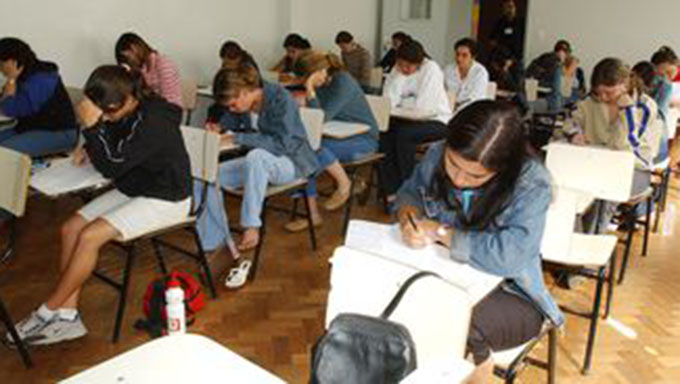   Podem participar os estudantes que fizeram o Exame Nacional do Ensino Médio (Enem), a partir da edição de 2010
