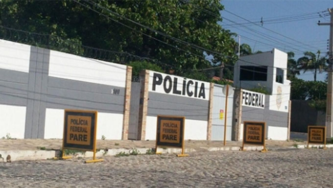   Após receber voz de prisão, agente penitenciário, que teve seu nome preservado, foi conduzido para a sede da Polícia Federal de Mossoró; caso seja condenado, por pegar até 20 anos de prisão