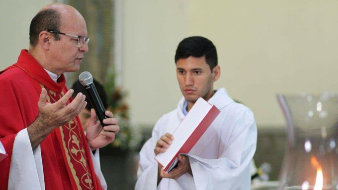   Após o feriadão de carnaval haverá a missa de Cinzas, na Catedral de Santa Luzia.