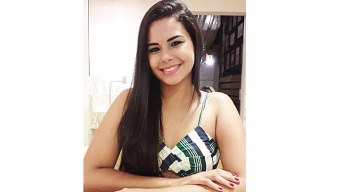 Imagem 1 -  Zaira Cruz, que cursa engenharia química na UFERSA em Mossoró, foi encontrada morta dentro de um Cerato no Centro da cidade de Caicó na manhã deste sábado, 2; ITEP não conseguiu apontar a causa da morte; Polícia Civil investiga o caso