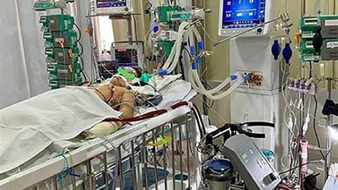   Menina Bruna está sendo mantida viva por aparelhos, que ajudam a oxigenar o corpo, enquanto a burocracia impede que os médicos incluam o nome dela na lista de espera por transplante na Central Nacional de Transplantes.