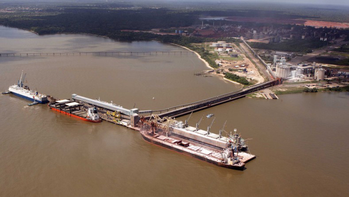   Em março, o governo arrecadou R$ 219,5 milhões ao leiloar três áreas no Porto de Cabedelo (PB) e uma no Porto de Vitória (ES).