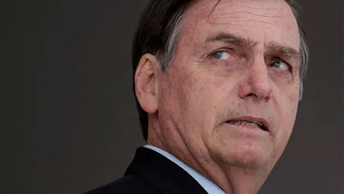   O ambiente de incerteza e crise política criado pela incapacidade política do governo Bolsonaro e sua crescente perda de apoio está levando o setor empresarial brasileiro a uma certeza: o ano está perdido 
