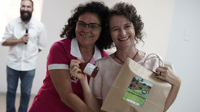   Deputada estadual Isolda Dantas defende que o Estado passe a comprar da agricultar familiar também insumos para restaurantes populares e hospitais