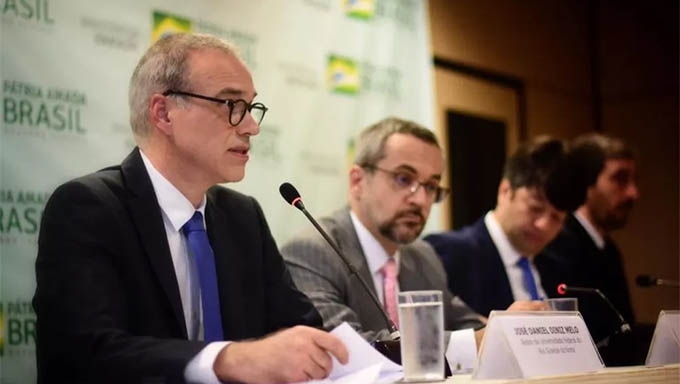   A solenidade contou com a presença do ministro da educação, Abraham Wintraub, e da ex-reitora da UFRN, Ângela Maria Paiva Cruz. 