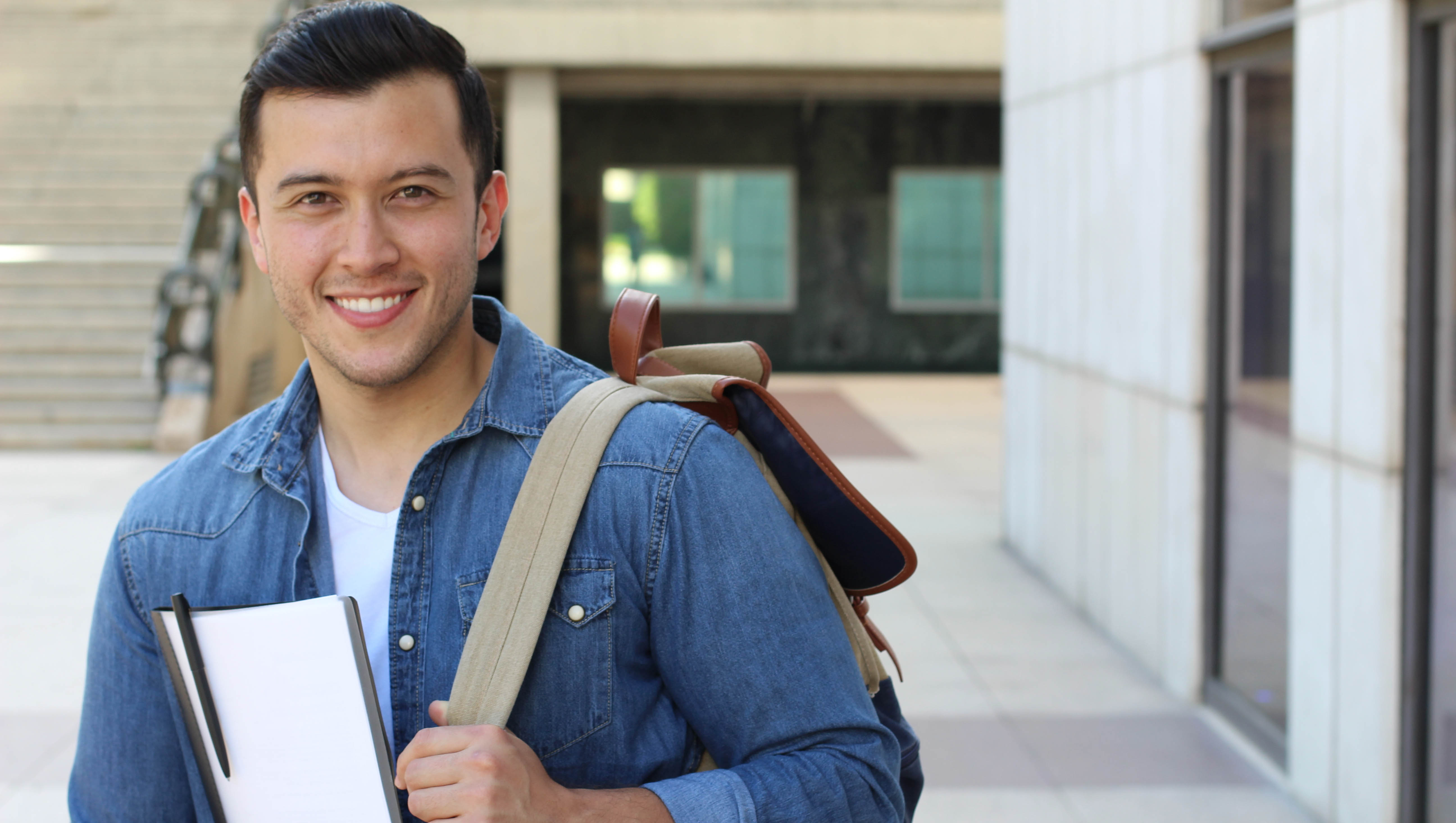   O Educa Mais Brasil é o maior programa de inclusão educacional do país.