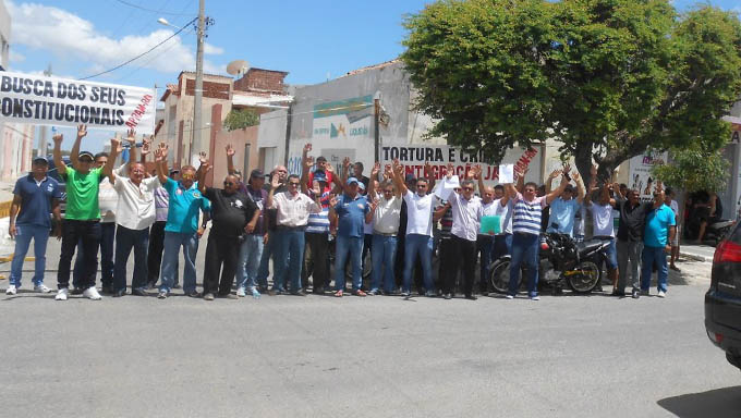   Conheça a história de mais de cem PMs expulsos sumariamente sem motivos da corporação. Só em Mossoró, são pelo menos 44 casos de policiais que narram que foram expulsos da PM sem ter a chance de se defender