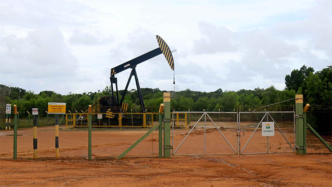   Petrobras assina contrato de venda de campos de Ponta do Mel e Redonda, em Areia Branca/RN. O valor da venda é de US$ 7,2 milhões, a serem pagos integralmente no fechamento da transação, sem considerar os ajustes devidos