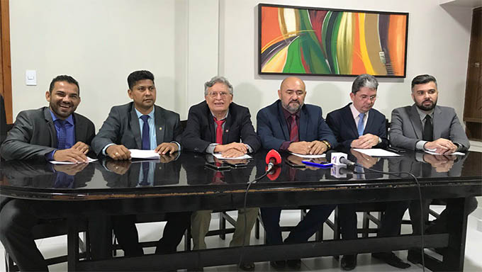   Vereadores da bancada de oposição acionaram a Justiça para impedir que a prefeitura de Mossoró faça empréstimo no escuro de R$ 150 milhões