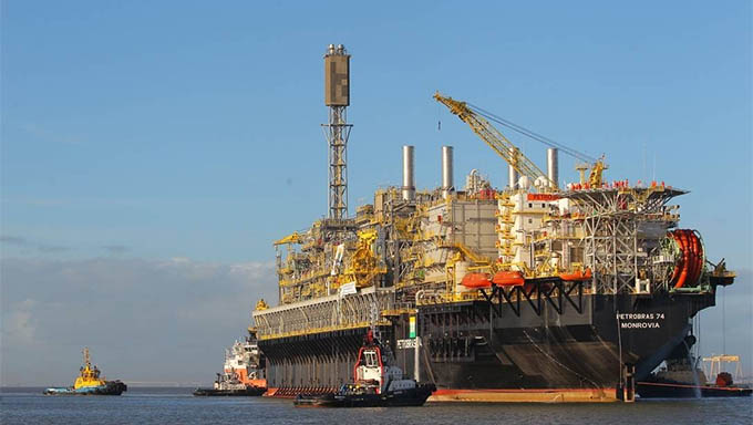   Petrobras e estatais chinesas arrematam maior bloco no leilão do pré-sal.