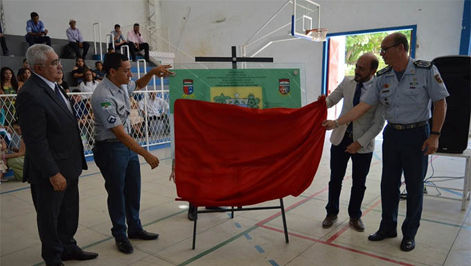  Secretário Coronel Araújo, governador em exercício Antenor Roberto e o comandante geral da PM Alarico, na solenidade que marcou a conclusão do Curso de Formação de Sargentos para 413 novos profissionais de segurança do RN