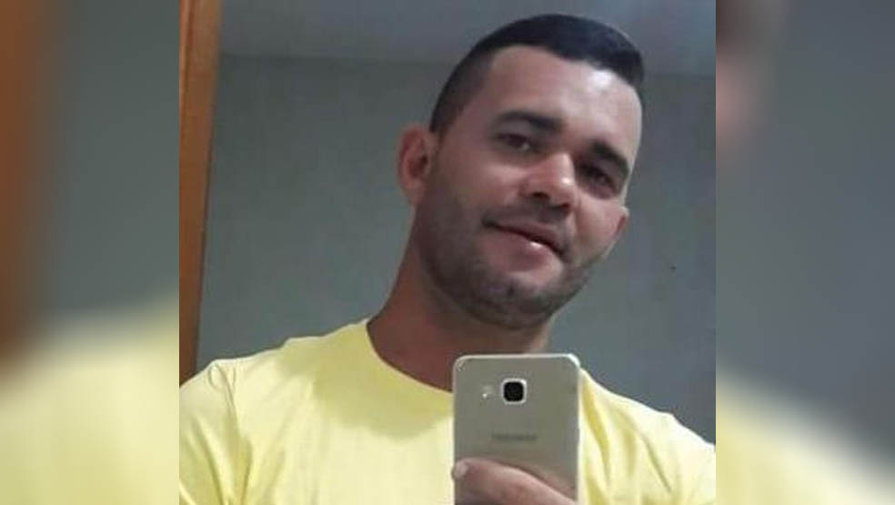   A Polícia Militar da cidade de São Miguel não têm dúvidas de que o vendedor de carros Paulo Roberto da Silva, o Leo, de 36 anos, foi quem realmente efetuou o disparo no de Renata Ranyelle. Quem tiver informações que possam ajudar a localizá-lo pode denunciar, anonimamente, pelo 181.