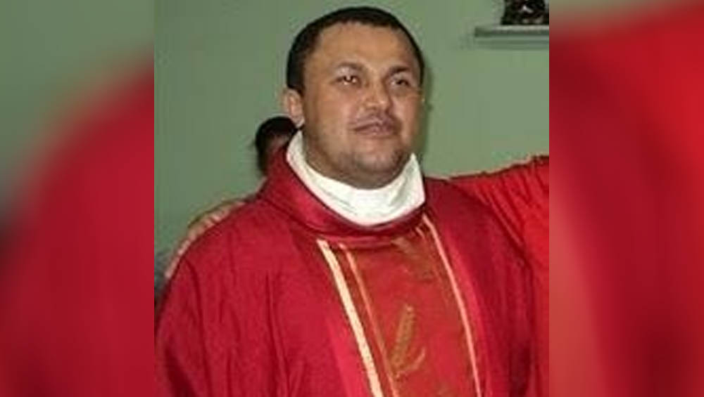   José Irineu da Silva foi condenado por ter abusado de um menino de dez anos, na sacristia da capela de São José Operário, no distrito de Arapuá, em Ipanguaçu, no ano de 2011. Ele foi preso através de uma ação do MPRN, nesta segunda-feira (9), no município de Quirinópolis.