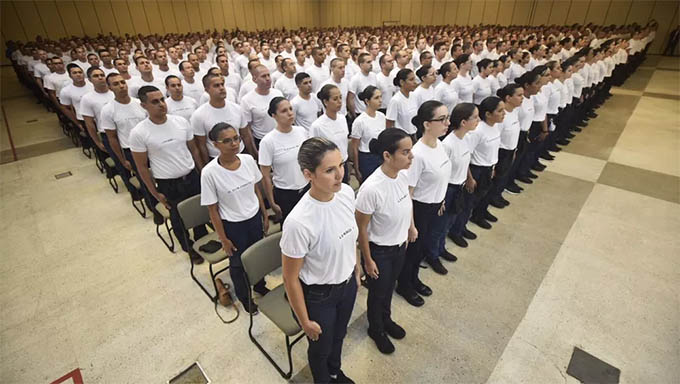   Os 153 candidatos eliminados do concurso da PMRN devem solicitar revisão de documentos nesta terça-feira (7). A solicitação de revisão deve ser realizadas diretamente a Secretaria de Administração do Governo do Estado; candidatos que foram eliminados somente por certidão de crimes eleitorais e militares serão reintegrados ao processo nesta terça.