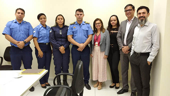   Projeto-piloto da Patrulha Maria da Penha será implantado na comarca do TJRN em Mossoró e desenvolvido pela Guarda Civil Municipal. A Patrulha Maria da Penha receberá recursos do Governo Federal para aquisição de viaturas e equipamentos, capacitação de agentes, realização de palestras e campanhas educativas na cidade com intuito de reduzir e combater a violência doméstica e familiar contra a mulher.