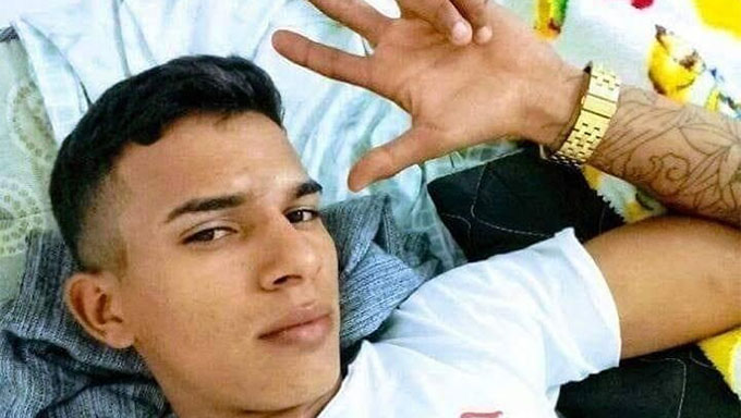  Carlos Alves estaria em casa quando os assassinos chegaram atirando no município de Umarizal