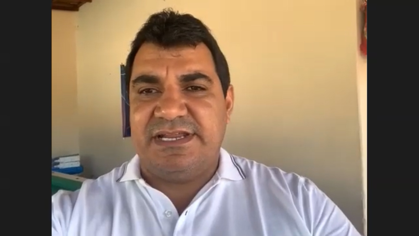Imagem 1 -  "Preocupação nossa, enquanto gestor”, diz Ciro Bezerra, em entrevista exclusiva ao Mossoró Hoje. O prefeito de Itaú fala sobre o decreto de lockdown, após descobrir que uma movimentação clandestina em uma casa de jogos havia contaminado 11 pessoas na cidade, que tem cerca de 6 mil habitantes.