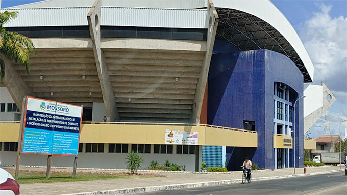  Irmã Ceição fala em construir o 1º Parque Olímpio Municipal de Mossoró; Claudia Regina fala em fortalecer as modalidades de base criando escolinhas;  Isolda Dantas fala em recuperar estruturais ociosas e apoiar os clubes locais;  Allyson diz que vai criar o Circuito Esportivo de Mossoró e usar para inclusão social;  Rosalba diz que revitalizou campos da zona rural e urbana de Mossoró;  Ronaldo fala em criar uma secretaria de esportes forte