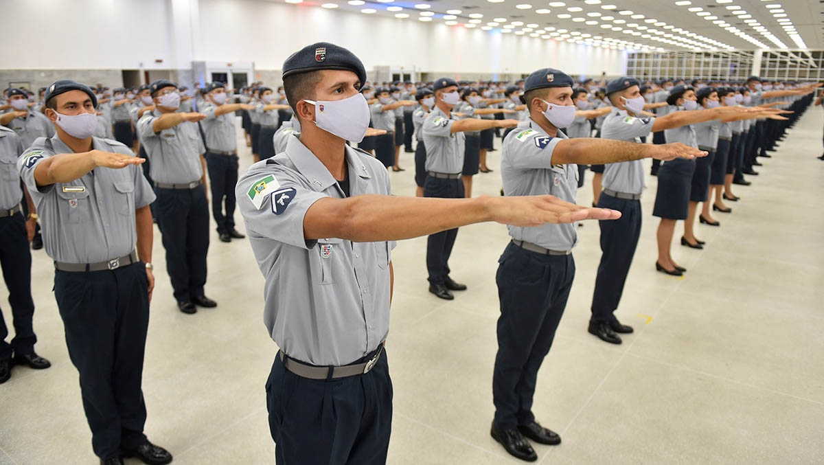   Governo convoca mais 329 aprovados no Concurso da PMRN para a 2ª turma do Curso de Formação. A lista com os nomes dos candidatos, bem como a da documentação necessária para matrícula e as respectivas datas de apresentação dos aprovados no certame regido pelo Edital nº 003/2018 – SEARH/PMRN, foram publicadas na edição desta terça-feira (8) do Diário Oficial do Estado.