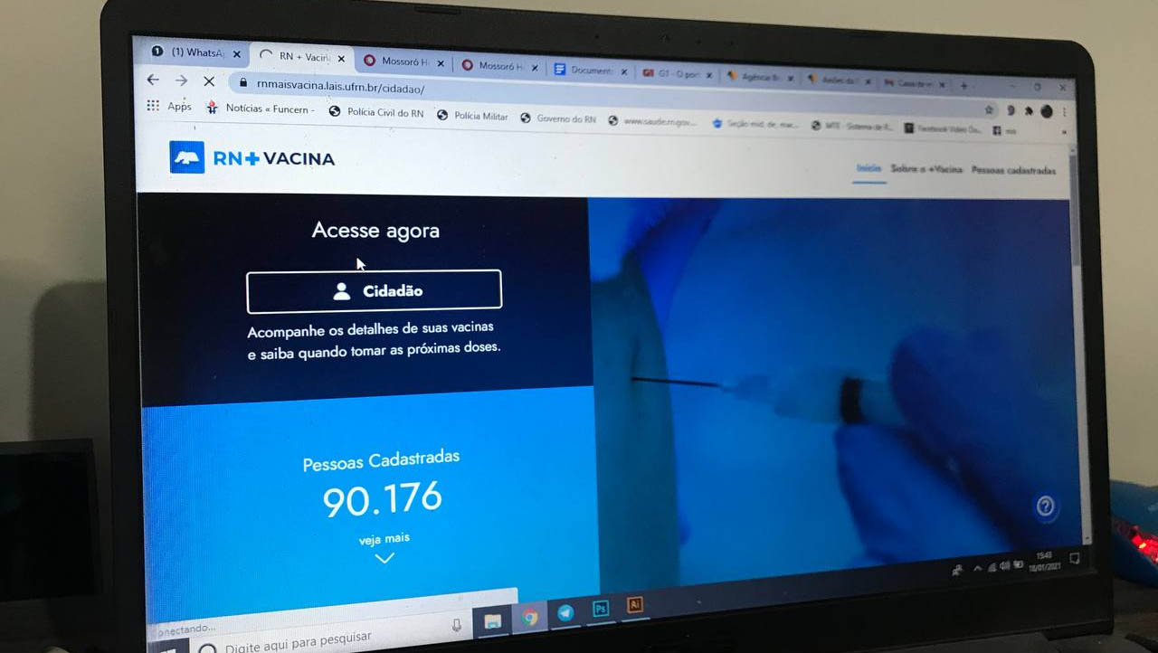   Portal RN Mais Vacina já conta com mais de 90 mil cadastros realizados. Apesar de ter enfrentado uma pequena instabilidade devido ao grande número de acessos, o portal para cadastramentos da população e controle do governo do Estado quanto à vacinação contra a Covid-19 já está funcionando normalmente. A Assessoria de Comunicação do LAIS, Valéria Credidio lembra que apesar da importância de realização do cadastro, a população não precisa, necessariamente, realizá-lo hoje, pode acessar o site com calma, no decorrer da semana. 