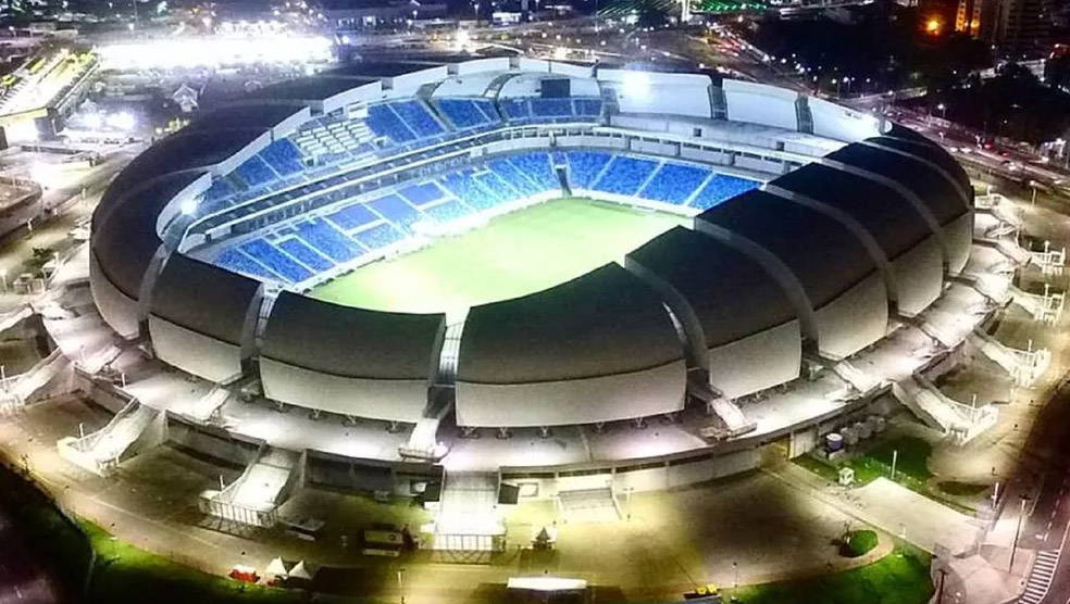   Por meio de uma ação civil pública, o órgão ministerial pede à justiça que a Concessionária que administra a Arena das Dunas, bem como o ex-secretário da Secretaria Extraordinária para Assuntos Relativos à Copa do Mundo de 2014 (Secopa), Demétrio Paulo Torres, sejam condenados ao ressarcimento de R$ 32.633.331,92 ao Estado, sendo a metade do valor referente ao pagamento por danos morais e coletivos à sociedade.