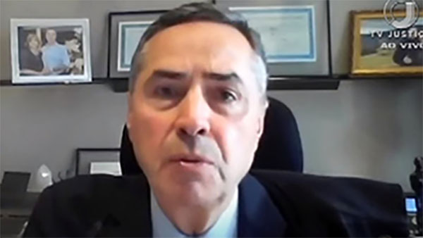   Ministro do STF determina instalação da CPI da Pandemia no Senado. Na decisão, Luís Roberto Barroso determinou que o Senado adote as providências necessárias para a instalação da Comissão Parlamentar de Inquérito (CPI) para apurar eventuais omissões do governo federal no enfrentamento da pandemia da Covid-19.