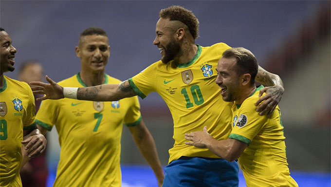   Brasil abre Copa América com boa vitória sobre a Venezuela. Com o resultado, o time verde e amarelo somou os primeiros três pontos e lidera a chave. Ainda neste domingo, às 21h (horário de Brasília), Colômbia e Equador se enfrentam no mesmo grupo na Arena Pantanal. O Peru é o quinto time da chave brasileira e folga nesta rodada inaugural.
