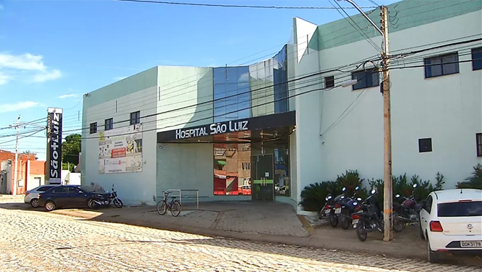   É a segunda vez que o estado não registra nenhum óbito em 24h, em 2021, a primeira foi na última segunda-feira (16). Desde novembro de 2020 o RN vem registrando mortes diárias por Covid.  Ainda de acordo com o Boletim Epidemiológico da Sesap, 205 novos casos foram registrados, somando assim um total de 363.436 casos desde o início da pandemia. Com relação aos óbitos, são 7.238 no total.  A taxa de ocupação de leitos críticos das unidades públicas de saúde no RN é de 36,8%, registrada no fim da manhã de hoje. Pacientes internados em leitos clínicos e críticos somam 151.