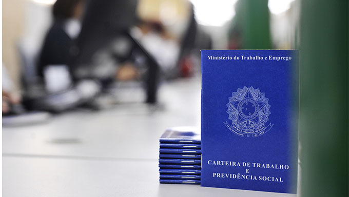   Atualmente, a proposta foi aprovada pela Câmara dos Deputados, contudo, foi derrotada em última instância em sua votação no Senado, de modo que a maior parte dos votantes foi contra a realização da Reforma Trabalhista.