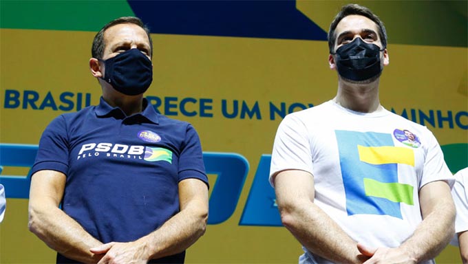   Na corrida pelo direito de sair candidato a presidente da república pelo PSDB, estão três tucanos: João Dória, governador de São Paulo, Eduardo Leite (foto), governador do Rio Grande do Sul, e Arthur Virgílio, em senador pelo Estado do Amazonas. As eleições acontecem neste sábado, 27, das 8h às 17 horas. 