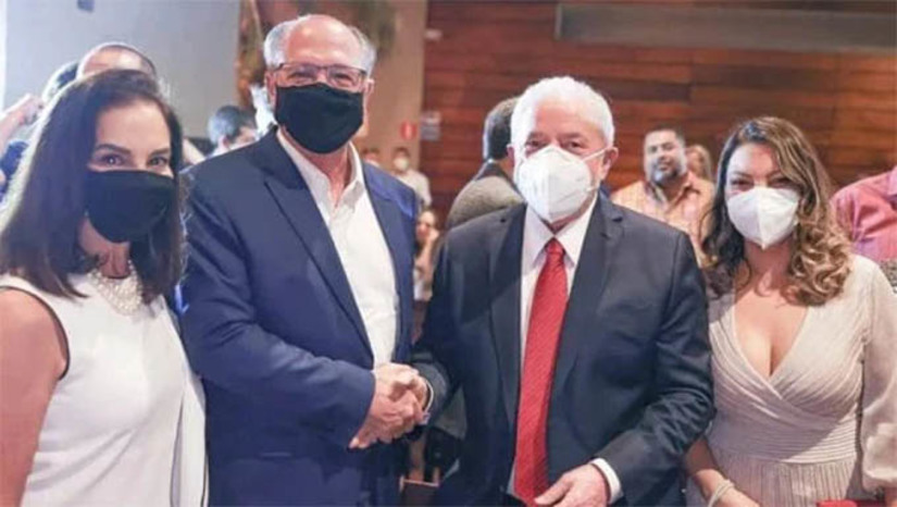 Imagem 1 -  As novas conversas agora de Alckmin, recém-saído do PSDB, são com o PSB, dirigido por Carlos Siqueira, e o PSD, controlado por Gilberto Kassab – com quem o ex-governador tem mais afinidade política. Fato é que o PSB nacional ainda não engoliu o ex-tucano, e dialoga internamente. A ideia de Alckmin no partido foi de Marcio França.