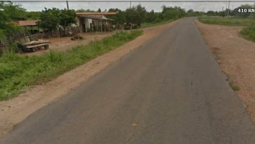 Imagem 1 - Deputados cobram recuperação de rodovias; destacam a RN 117. O deputado Bernardo Amorim disse que o trabalho de recuperação das rodovias, principalmente da RN 117, é fundamental por diversos motivos. Além de fomentar o turismo serrano, ele destaca a necessidade para o socorro de pessoas enfermas e para escoar a produção do Oeste para o mercado consumidor em Mossoró. Ele disse que espera que o governo use os recursos do empréstimo para recuperá-la. Imagem 1 - Deputados cobram recuperação de rodovias; destacam a RN 117. O deputado Bernardo Amorim disse que o trabalho de recuperação das rodovias, principalmente da RN 117, é fundamental por diversos motivos. Além de fomentar o turismo serrano, ele destaca a necessidade para o socorro de pessoas enfermas e para escoar a produção do Oeste para o mercado consumidor em Mossoró. Ele disse que espera que o governo use os recursos do empréstimo para recuperá-la.