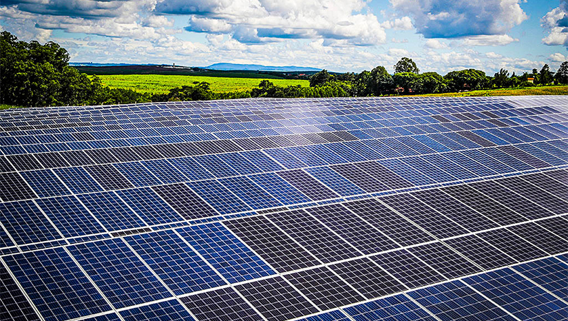 Imagem 1 -  O projeto-piloto, chamado de “Escolas Solares”, será desenvolvido pelo Instituto Senai de Inovação em Energias Renováveis (ISI-ER) e terá investimento de R$ 1 milhão para implantação de usinas como laboratórios didáticos destinados pelo Senador Jean Paul. As usinas serão implantadas em escolas estaduais de Natal, São Gonçalo do Amarante, Parnamirim, Nova Cruz, Alto do Rodrigues, Macau, Pendências, Currais Novos, Mossoró, Apodi, João Câmara e Caicó. A estimativa é que mais de 1.500 estudantes do Ensino Médio sejam beneficiados, mas o número poderá aumentar ainda este ano.