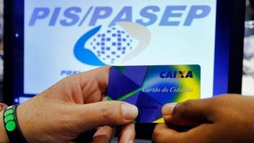 Imagem 1 - Abono salarial PIS/Pasep ano-base 2020 começa a ser pago em fevereiro; veja o calendário. As datas de pagamento foram confirmadas nesta segunda-feira (10) pelo Ministério do Trabalho e Previdência e pela Caixa Econômica Federal (CEF). O Ministério do Trabalho e Previdência informou que, neste ano, está previsto somente o pagamento do benefício referente ao ano-base de 2020. Já o ano-base 2021 só começará a ser pago em 2023. Imagem 1 - Abono salarial PIS/Pasep ano-base 2020 começa a ser pago em fevereiro; veja o calendário. As datas de pagamento foram confirmadas nesta segunda-feira (10) pelo Ministério do Trabalho e Previdência e pela Caixa Econômica Federal (CEF). O Ministério do Trabalho e Previdência informou que, neste ano, está previsto somente o pagamento do benefício referente ao ano-base de 2020. Já o ano-base 2021 só começará a ser pago em 2023.