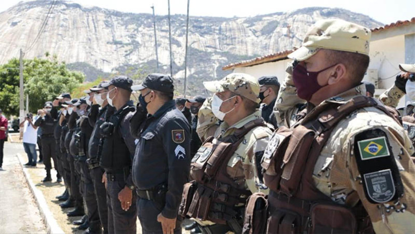 Imagem 1 - Em 2021 o RN registrou o menor índice de homicídios dos últimos oito anos. Ao todo, de acordo com os dados da Coordenadoria de Informações Estatísticas e Análises Criminais (COINE) da Secretaria de Estado da Segurança Pública e da Defesa Social (SESED), foram registrados 1.306 homicídios no último ano. No recorte dos últimos oito anos, o estado atingiu 45,85% de redução quando comparado ao ano de 2017. Imagem 1 - Em 2021 o RN registrou o menor índice de homicídios dos últimos oito anos. Ao todo, de acordo com os dados da Coordenadoria de Informações Estatísticas e Análises Criminais (COINE) da Secretaria de Estado da Segurança Pública e da Defesa Social (SESED), foram registrados 1.306 homicídios no último ano. No recorte dos últimos oito anos, o estado atingiu 45,85% de redução quando comparado ao ano de 2017.