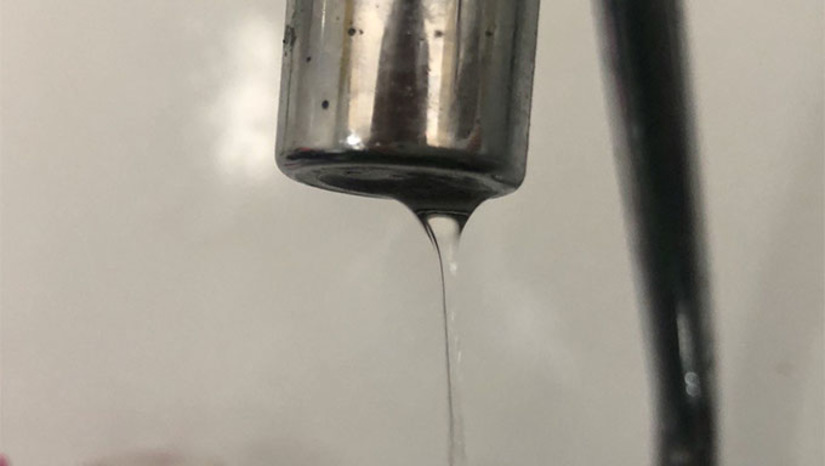 Imagem 1 -  Motivo da falta de água será a paralisação do Poço 19, para manutenção. Este trabalho de manutenção começa neste domingo. A previsão é de que este poço seja religado no início da manhã de terça-feira, dia 1 de fevereiro, ou seja, será mais ou menos 48 horas de paralisação do sistema e mais 24 horas para reabastecer a rede de tubulação que abastece Abolição III, IV, Santa Delmira, Pousada das Thermas, Santa Júlia, Quintas do Lago e parte do bairro Santo Antônio