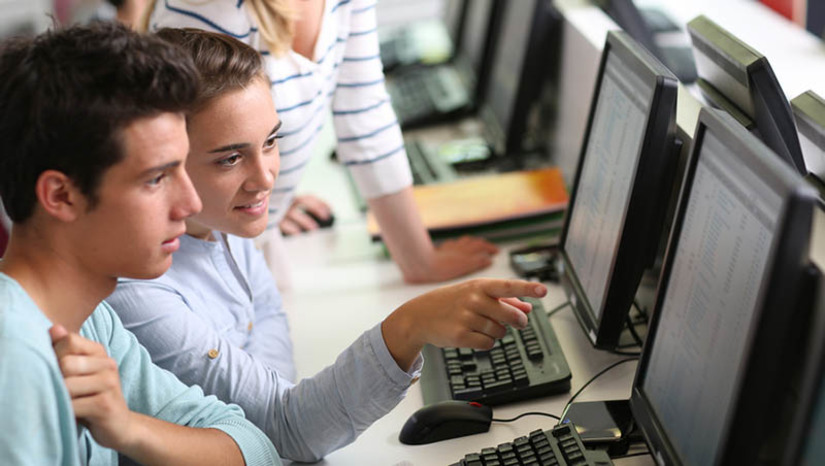 Imagem 1 -  Interessados podem se inscrever através do site oficial das instituições, que pode ser conferido acessando a reportagem do MOSSORÓ HOJE. Com carga horária variável de 15 a 144 horas, os cursos do Senac Empresas e SESI poderão ser realizados à distância (presencial só para algumas capitais de outras regiões do País) e são voltados para trabalhadores das empresas parceiras com renda familiar per capita inferior a dois salários-mínimos, na condição de alunos ou egressos da educação básica. 