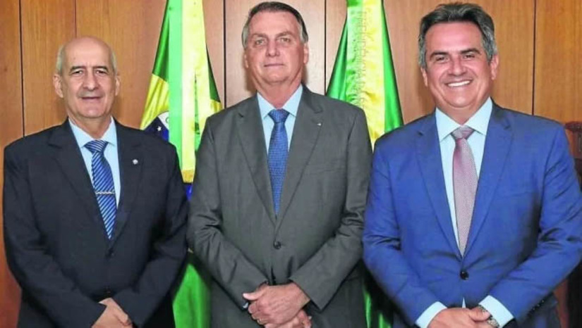 Imagem 1 -  [COLUNA ESPLANADA] A liberação de emendas parlamentares cresceu consideravelmente depois que o governo de Jair Bolsonaro (PL) se associou ao Centrão. Durante a campanha de 2018, o mandatário chegou a classificar o bloco partidário – historicamente fisiológico – de “o que há de pior”. No primeiro ano de Governo, em 2019, Bolsonaro resistiu ao “toma lá, dá cá” e liberou pouco mais de R$ 9 bilhões em emendas. No ano seguinte - ameaçado por  pedidos de impeachment e para “segurar a governabilidade” -, o presidente abriu o cofre: quase R$ 22 bilhões em emendas.