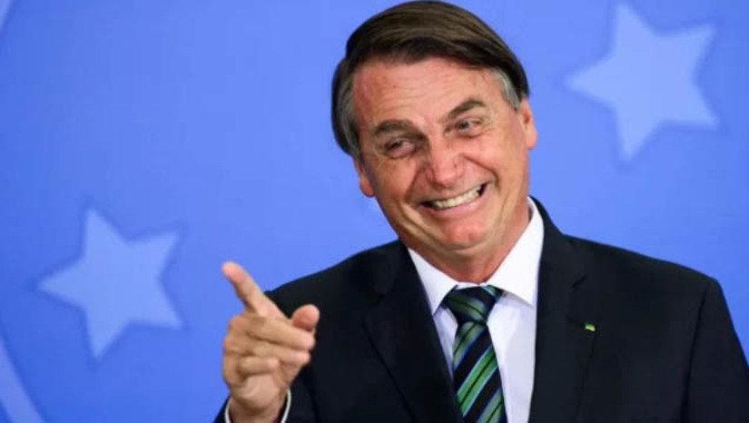 Imagem 1 -  [COLUNA ESPLANADA] Assessores da Presidência da República e coordenadores da pré-campanha à reeleição do presidente Jair Bolsonaro (PL) planejam realizar uma “grande” cerimônia no Palácio do Planalto - em data a ser definida -, para apresentar um balanço das ações dos três anos e meio da gestão iniciada em 2019. Ministros já estão levantando e elaborando planilhas com dados dos programas e recursos liberados para todo o País no período.