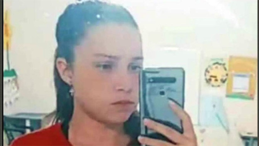 Imagem 1 -  No mesmo ataque, outros dois jovens morreram e um terceiro está internado com vários tiros; O sobrevivente conta em áudio que foi salvo pelo colete à prova de bala que usa para trabalhar na segurança privada. O caso deve ser investigado como triplo homicídio e tentativa de homicídios, ambos qualificados