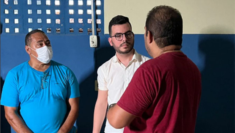 Imagem 1 -  Jovem mossoroense advogado chegou ao cargo de vereador em Mossoró defendendo a causa animal e meio ambiente, que também está entre suas prioridades como candidato a deputado federal. Porém, agora ele observa que existem 30 milhões de brasileiros passando fome e que é mais urgente criar um programa de renda mínima, com previsão de rendimento ampliado para as pessoas com deficiência