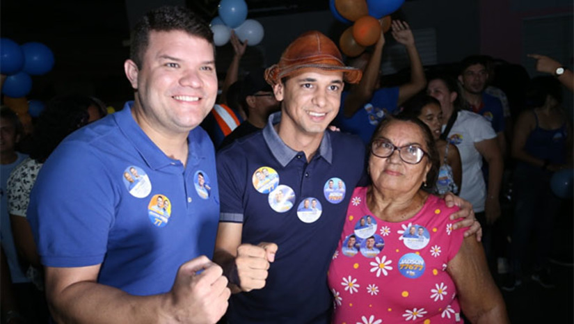   Em suas propostas, o item Inovação tem espaço especial, porque, para ele, não se pode falar de avanço sem citar a inovação tecnológica. "Tenho projetos já aprovados na área e propostas inovadoras para fazer muito mais no Rio Grande do Norte", explicou o candidato Lawrence Amorim, que em Mossoró recebe o apoio do prefeito Allyson Bezerra. Candidato realiza carreata neste sábado, partido do Aeroporto.