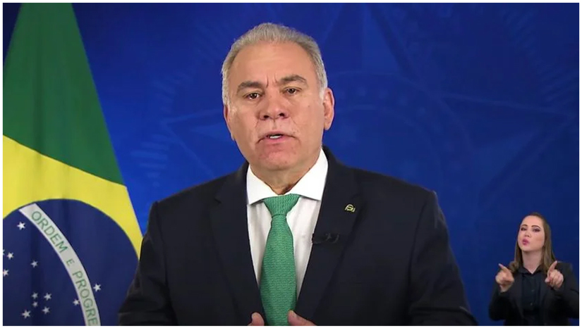 Imagem 1 - Em pronunciamento em rede nacional de rádio e televisão neste domingo (6), o ministro da Saúde, Marcelo Queiroga, fez um apelo sobre a vacinação contra a poliomielite. Segundo dados do ministério, a campanha de vacinação que ocorreu em agosto e setembro deste ano vacinou menos de 70% do público-alvo, composto por crianças de zero a cinco anos. A meta é imunizar 95% das crianças nessa faixa etária em todo o país. Imagem 1 - Em pronunciamento em rede nacional de rádio e televisão neste domingo (6), o ministro da Saúde, Marcelo Queiroga, fez um apelo sobre a vacinação contra a poliomielite. Segundo dados do ministério, a campanha de vacinação que ocorreu em agosto e setembro deste ano vacinou menos de 70% do público-alvo, composto por crianças de zero a cinco anos. A meta é imunizar 95% das crianças nessa faixa etária em todo o país.