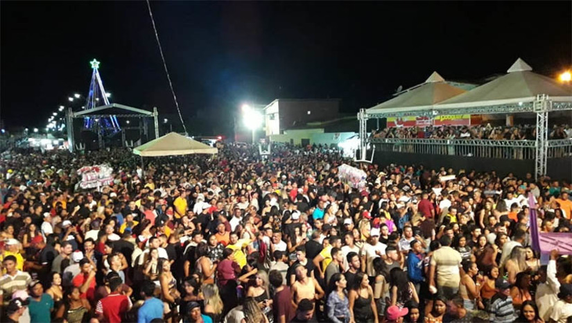 Imagem 1 - Festa do Caju em Serra do Mel começa nesta quarta-feira, 23. A festa já está movimentando a economia local, pois espera-se grande movimento durante os quatro dias. “Em decorrência da Covid-19, como todos sabem, faz dois anos que o município não realiza a tradicional Festa do Caju. Por isso, a expectativa é muito grande e positiva”, disse o prefeito Josivan Bibiano de Azevedo (PL), aproveitando para convidar a todos a prestigiarem a festa na cidade. Além de uma programação cultural e social diversificada, a festa terá shows com atrações locais e artistas nacionais, como Felipe Amorim, Márcia Felipe, Raí Saia Rodada e Taty Girl. Imagem 1 - Festa do Caju em Serra do Mel começa nesta quarta-feira, 23. A festa já está movimentando a economia local, pois espera-se grande movimento durante os quatro dias. “Em decorrência da Covid-19, como todos sabem, faz dois anos que o município não realiza a tradicional Festa do Caju. Por isso, a expectativa é muito grande e positiva”, disse o prefeito Josivan Bibiano de Azevedo (PL), aproveitando para convidar a todos a prestigiarem a festa na cidade. Além de uma programação cultural e social diversificada, a festa terá shows com atrações locais e artistas nacionais, como Felipe Amorim, Márcia Felipe, Raí Saia Rodada e Taty Girl.