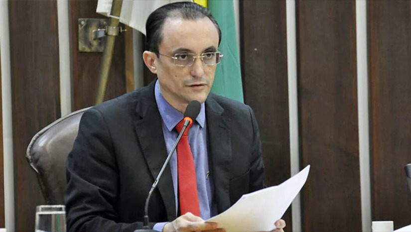 Imagem 1 - Para o deputado, de Porto do Mangue a Tibau, passando por Areia Branca e Grossos, é muito necessário reforçar as equipes de investigação da Polícia Civil, para que os crimes sejam solucionados e os criminosos retirados de circulação, garantindo um período de veraneio com mais de tranquilidade Imagem 1 - Para o deputado, de Porto do Mangue a Tibau, passando por Areia Branca e Grossos, é muito necessário reforçar as equipes de investigação da Polícia Civil, para que os crimes sejam solucionados e os criminosos retirados de circulação, garantindo um período de veraneio com mais de tranquilidade