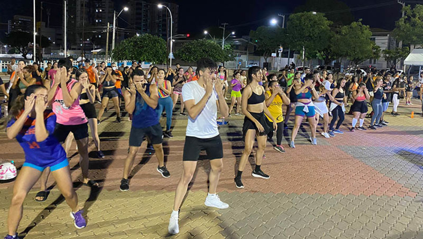 Imagem 1 - Saúde na Praça aborda temáticas relacionadas ao mês de Dezembro. O projeto acontece neste domingo (4). Diversos serviços estarão disponíveis à população na Avenida Rio Branco, com ações nas áreas de Nutrição, Enfermagem, Fisioterapia, Educação Física, Biomedicina, Psicologia, Pedagogia, Serviço Social e Medicina Veterinária. Imagem 1 - Saúde na Praça aborda temáticas relacionadas ao mês de Dezembro. O projeto acontece neste domingo (4). Diversos serviços estarão disponíveis à população na Avenida Rio Branco, com ações nas áreas de Nutrição, Enfermagem, Fisioterapia, Educação Física, Biomedicina, Psicologia, Pedagogia, Serviço Social e Medicina Veterinária.