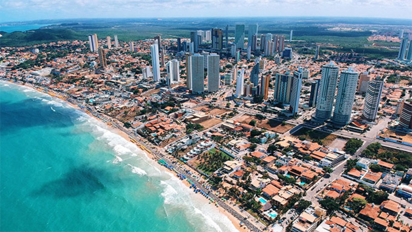 Imagem 1 - A equipe do blog Betway Insider reuniu algumas das cidades mais populares para se passar o Ano Novo, e fez uma comparação de custos. Natal chamou a atenção por alguns motivos, mas o principal foi pelo preço de uma viagem durante a última semana de 2022. Uma pessoa pagaria até R$ 6,6 mil para passar cinco dias na capital potiguar, entre os dias 29 de dezembro e 2 de janeiro. Ou seja, na alta temporada do Nordeste. Esse valor pode ser considerado baixo, sobretudo se compararmos com outros destinos na região. Imagem 1 - A equipe do blog Betway Insider reuniu algumas das cidades mais populares para se passar o Ano Novo, e fez uma comparação de custos. Natal chamou a atenção por alguns motivos, mas o principal foi pelo preço de uma viagem durante a última semana de 2022. Uma pessoa pagaria até R$ 6,6 mil para passar cinco dias na capital potiguar, entre os dias 29 de dezembro e 2 de janeiro. Ou seja, na alta temporada do Nordeste. Esse valor pode ser considerado baixo, sobretudo se compararmos com outros destinos na região.