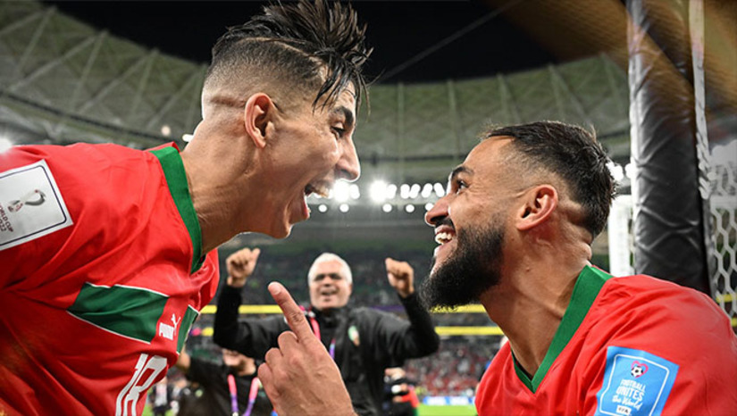 Imagem 1 - No primeiro jogo deste sábado (10), que teve início ao meio dia, o jogador En-Nesyri da seleção do Marrocos cabeceou bem para marcar o único gol do jogo, tirando a lenda Cristiano Ronaldo da Copa do Qatar. No segundo jogo da tarde, foi muito disputado entre os jogadores do Inglaterra e da França, sendo que os franceses levaram a melhor, ao vencer o jogo por 2 x1. O outro jogo da semi-final será entre Argentina e Croácia. Veja detalhes dos dois jogos deste sábado em reportagem da Agência Brasil Imagem 1 - No primeiro jogo deste sábado (10), que teve início ao meio dia, o jogador En-Nesyri da seleção do Marrocos cabeceou bem para marcar o único gol do jogo, tirando a lenda Cristiano Ronaldo da Copa do Qatar. No segundo jogo da tarde, foi muito disputado entre os jogadores do Inglaterra e da França, sendo que os franceses levaram a melhor, ao vencer o jogo por 2 x1. O outro jogo da semi-final será entre Argentina e Croácia. Veja detalhes dos dois jogos deste sábado em reportagem da Agência Brasil