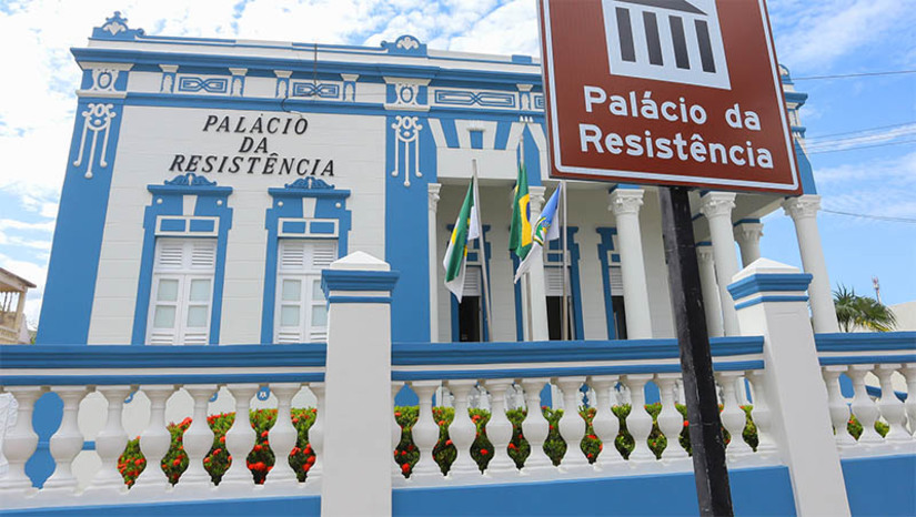 Imagem 1 - Prefeitura de Mossoró prestará contas das ações realizadas em 2022 nesta quarta (21). O objetivo do evento é publicizar à sociedade mossoroense, representantes de instituições e servidores, todas as ações e realizações da administração municipal ocorridas ao longo deste ano. O encontro acontecerá às 14h, no Teatro Municipal Dix-huit Rosado. Imagem 1 - Prefeitura de Mossoró prestará contas das ações realizadas em 2022 nesta quarta (21). O objetivo do evento é publicizar à sociedade mossoroense, representantes de instituições e servidores, todas as ações e realizações da administração municipal ocorridas ao longo deste ano. O encontro acontecerá às 14h, no Teatro Municipal Dix-huit Rosado.